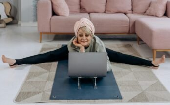 Beginner Home Workout Routine Without Equipment (2025 Guide)