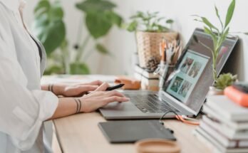 How to Build a Personal Brand Online (Beginner Guide)